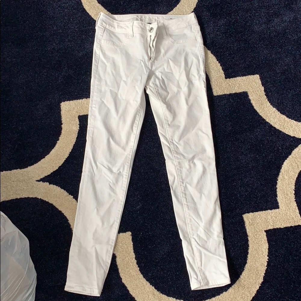 American Eagle white jeans